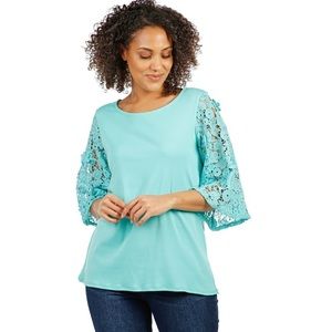 Nwt DIANE GILMAN lace sleeve top